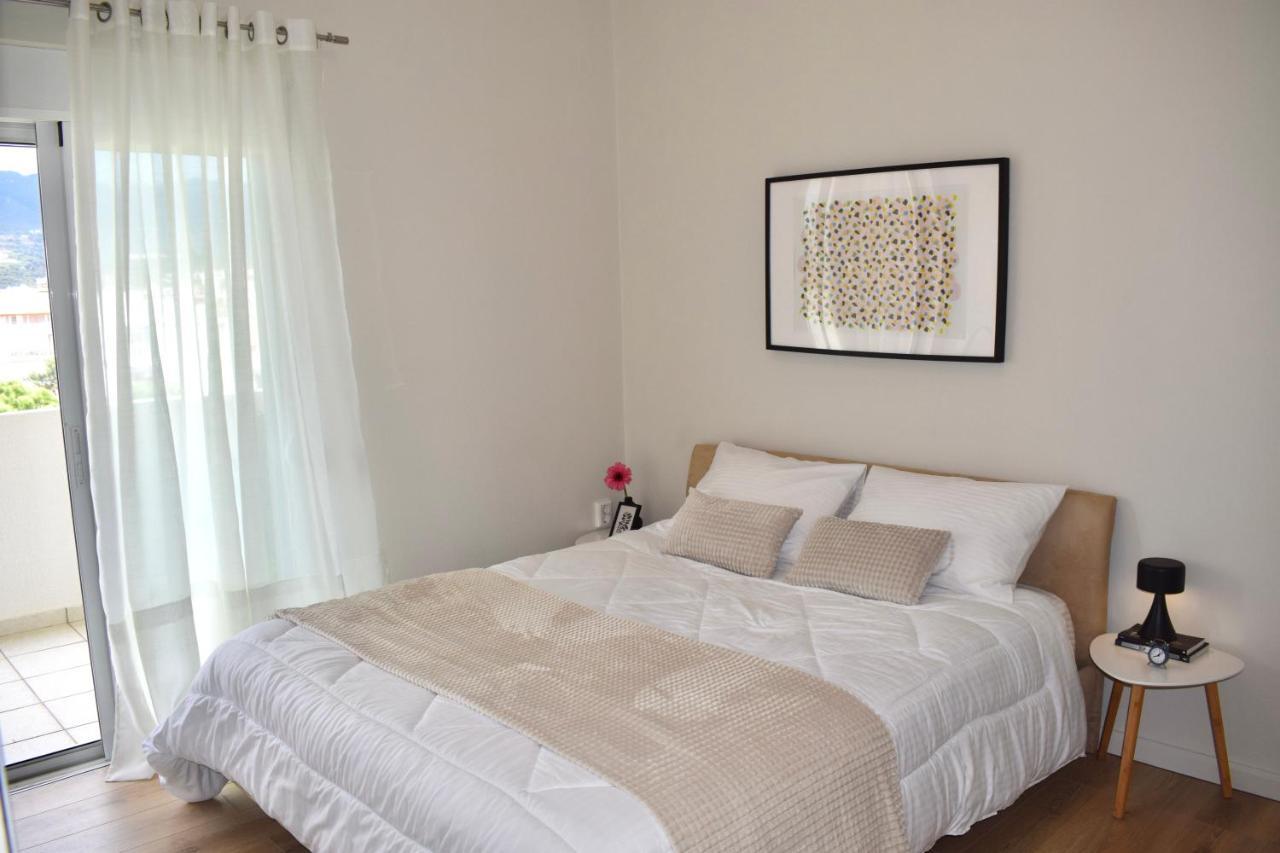 Kapa Central Apartment Kalamata Bagian luar foto